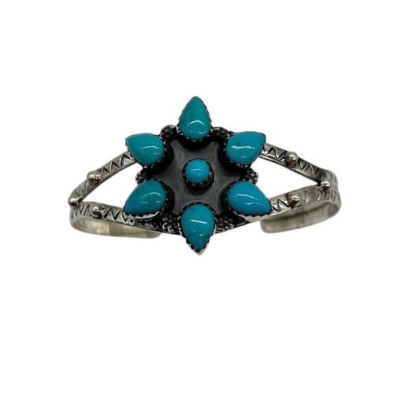 925 Sterling Silver Natural Kingman Turquoise Cluster Flower Cuff Bracelet - Picture 3 of 7